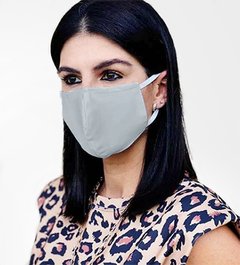 Máscara de Tecido Impermeável 3 camadas na internet