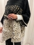 Poncho Carrie Black en internet