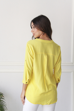 CAMISOLA CUELLO MAO LISA 3/4. en internet