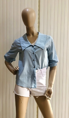 CAMISA JAZMIN CUELLO ANCHO.