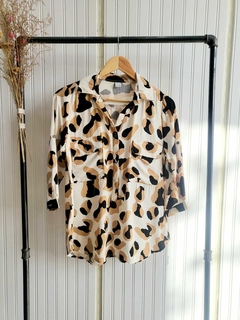 CAMISOLA 2 BOLSILLOS (ANIMAL PRINT). - comprar online