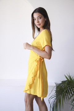 VESTIDO CRUZADO DE LINO.