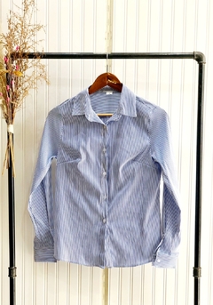 CAMISA ELASTIZADA RAYADA M/L.