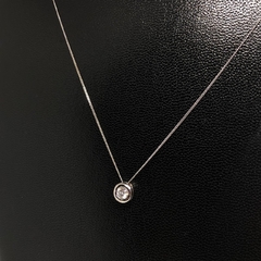 Conjuto de cadena y dije redondo de oro blanco con brillante - comprar online