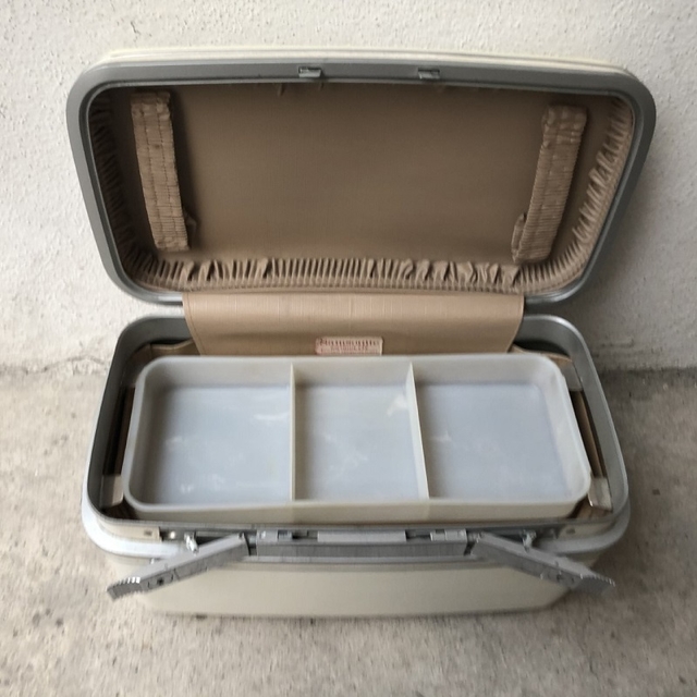 Neceser Samsonite blanco - Comprar en BAZAR FUSIÓN