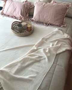 MANTA LISA ADOLFINA - PREGO DECO HOME
