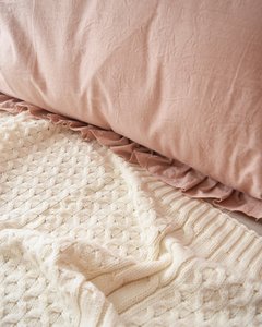 ALMOHADON TUSSOR VOLADOS - comprar online