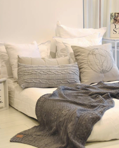 PIE DE CAMA AMBAR GRIS