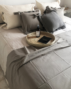 ALMOHADON WAFFLE (GRIS) - consultar por relleno, otros colores y cantidad en internet