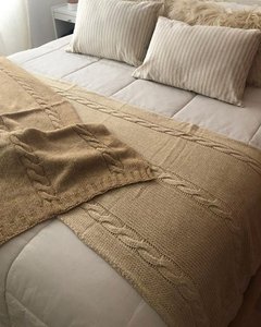 PIE DE CAMA CON OCHOS (Variedad de colores) - comprar online