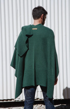 RUANA JUMP VERDE - Caprichos del Rey