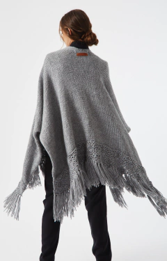 RUANA HEAVEN GRIS - Caprichos del Rey