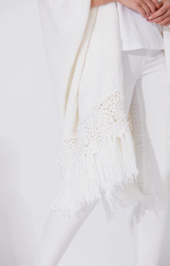 RUANA HEAVEN BLANCA en internet