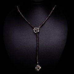 Collar corbatero Movement