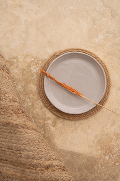 Plato con borde | Gris - comprar online