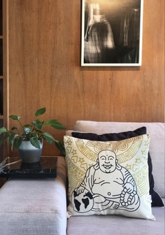 Almohadón algodón serigrafeado 40 x 40cm Buda mandala - comprar online