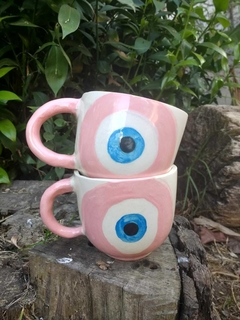 Taza ojo turco con asa rosa