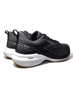 Diadora FLUIDO (FLUIDO) Gris Negro en internet