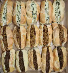Combo 100 sándwiches + 7 picadas grandes + pan - tienda online