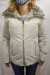 Campera de mujer en nylon con cuello en piel y capucha interna. en internet