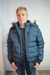 Campera de hombre en nylon con capucha con piel desmontable.