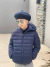 Imagen de Campera de niño ultraliviana con capucha fija.