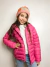 Campera niñ@ ultraliviana con capucha fija.