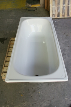 Bañadera 1,60x0,70 M (outlet) - Mundo Vanitory