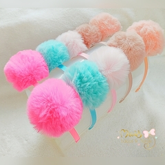 Tiara Pompom - comprar online