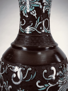 Lámpara Japonesa en bronce cloisonne. en internet