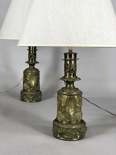 Par de lámparas en bronce repujado - comprar online