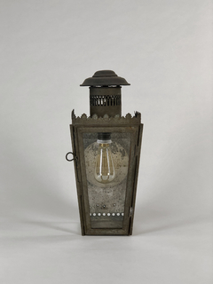 Farol de kerosene.