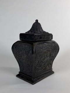 Caja China tea caddy