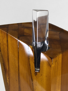 Escultura en madera y acrílico - comprar online