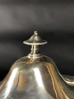 Sopera Inglesa en plata del platero James Young. - tienda online