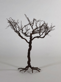 Escultura árbol alambre de Jesus Lillo