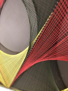Obra contemporánea Pin & Thread. en internet