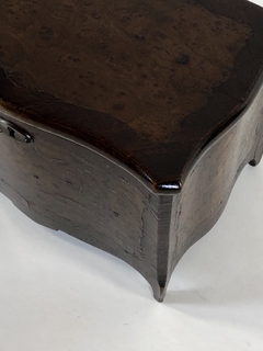 Caja alhajero en raíz de Nogal - Mayflower