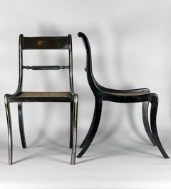 Sillas Inglesas ebonizadas con decoración floral Circa 1820 - comprar online
