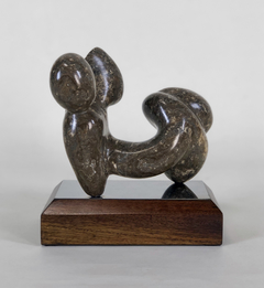 Escultura en mármol, artista  argentino