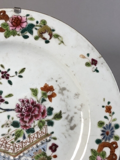 Plato porcelana Compañía de Indias Famille Rose en internet