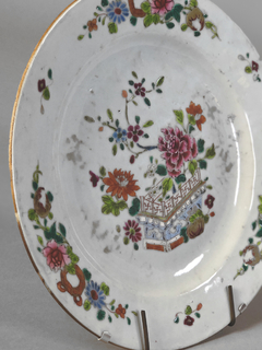 Plato porcelana Compañía de Indias Famille Rose - Mayflower
