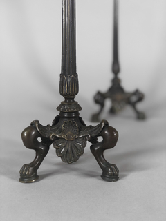 Candeleros Franceses en bronce empavonado, circa 1805 en internet