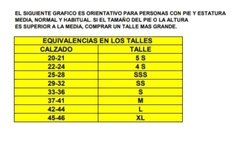 ART. 2252 : FÚTBOL Y HOCKEY SOBRE CESPED : 30 MODELOS A ELECCIÓN - comprar online