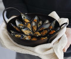 MEJILLONES YACHT CLUB - comprar online