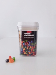 Frasco hermético mediano 900ml.