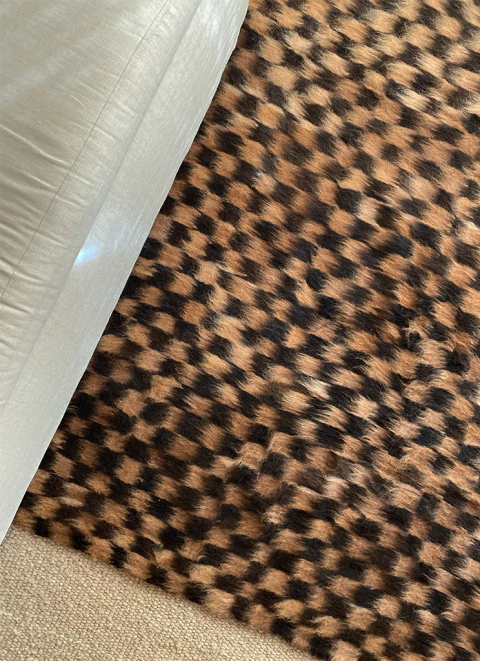 ALFOMBRA LLAMA DAMERO V