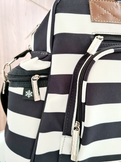 BOLSA EVERYDAY BROCKLYN LISTRADA BRANCO E PRETO - comprar online