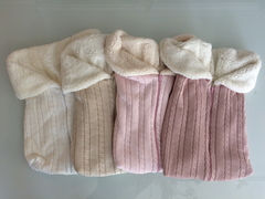 SEGURA BEBÊ EM TRICOT na internet