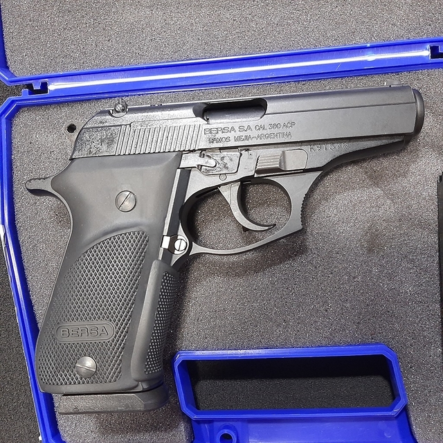STINGER BERSA THUNDER 380 - Nero - Mano destra - Italia STINGER BERSA THUNDER 380 - Nero - Mano destra - Italia